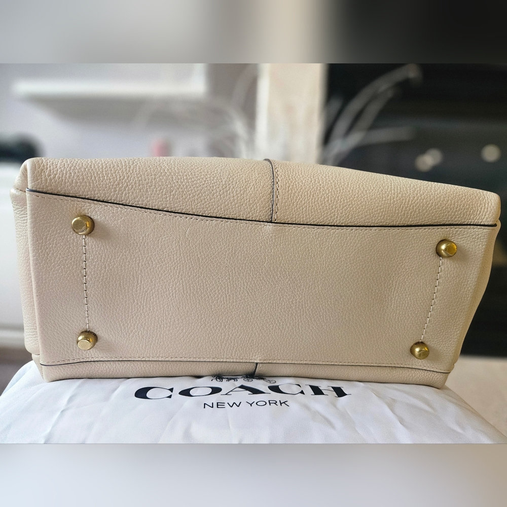 EUC Coach Lana Ivory And Gold Leather Tote Bag - Picture 6 of 16